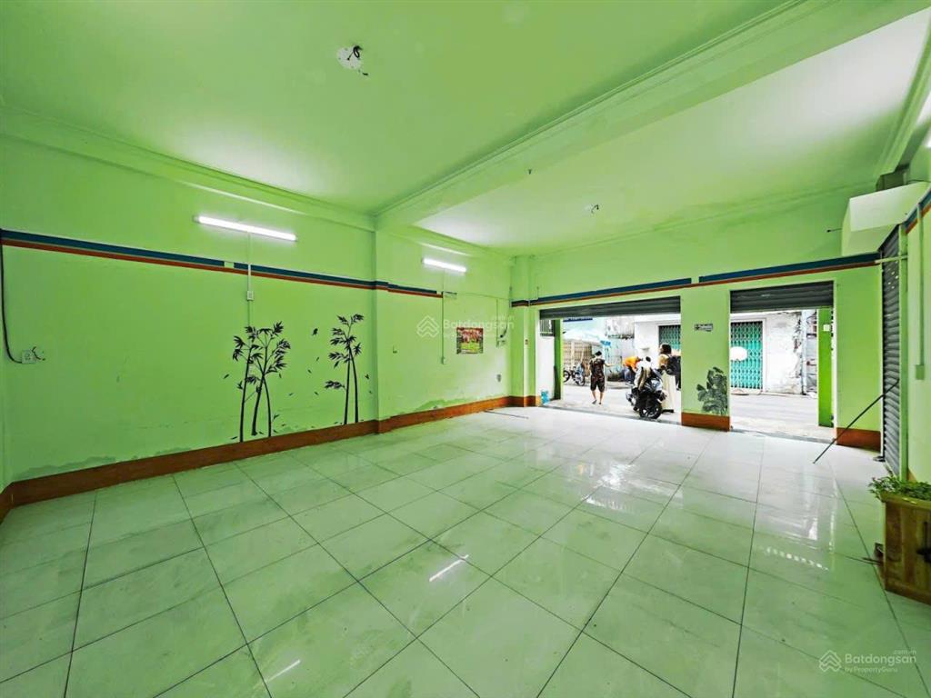 Gấp nhà hẻm như mt lạc long quân, 5.7x18m, nở hậu 6.7m, hđt 35tr/th, 4t, đi được bán rẻ 14,5 tỷ tl