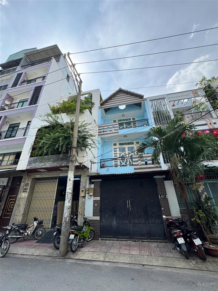 Bán gấp mặt tiền ca văn thỉnh, ngang 5m hiếm có, 2 tầng kiên cố, hđt 30 triệu chỉ chưa tới 18 tỷ
