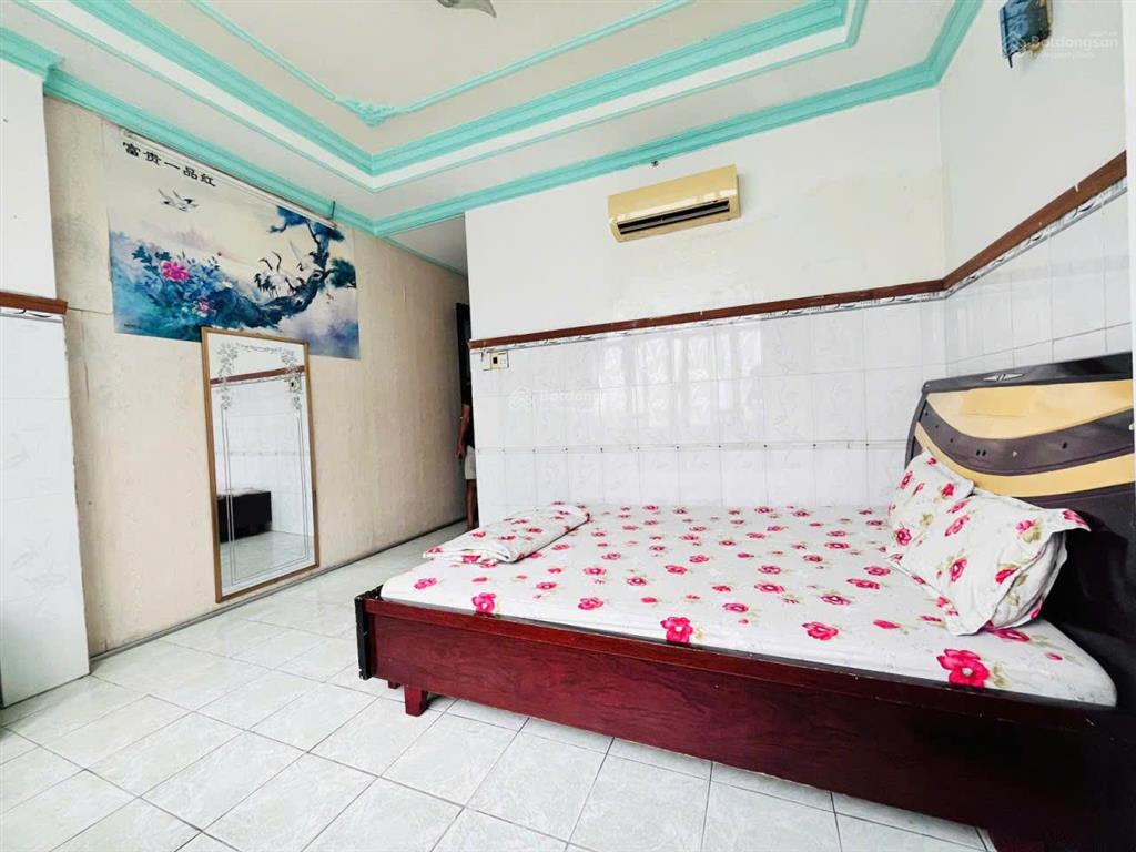 Bán gấp mt đồng đen,4,1x18,5 tầng,hđt50 triệu,khu sầm uất nhất,giá vừa ở vừa có tiền 18,9 tỷ tl