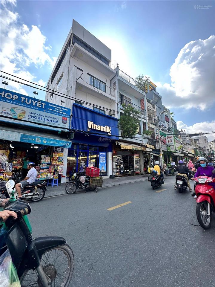 Cực hiếm,chưa tới 200 triệu/m2,mt sân bay ngang 4,5,2 tầng,hđt55 triệu, vị trí tăng,giá 21,9 tỷ tl