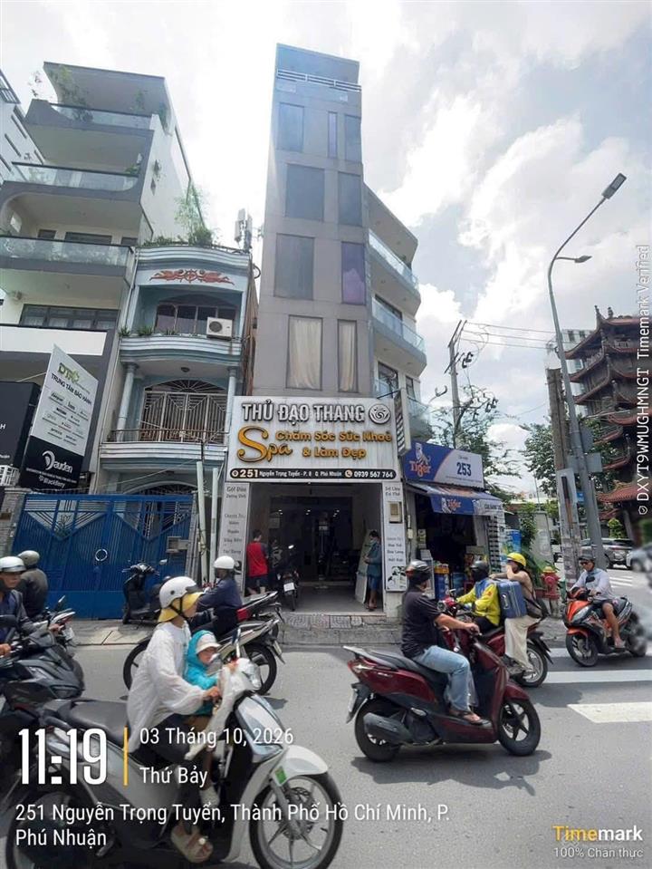 Bán nhanh mt siêu đỉnh nguyễn trọng tuyển, 4 tầng, thang máy, hđt 40 triệu, giá 16,9 tỷ tl