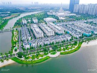 Bán biệt thự đơn lập góc 2 mặt tiền dt 200m2, kinh doanh đỉnh, dòng tiền 100tr/tháng, giá 60 tỷ