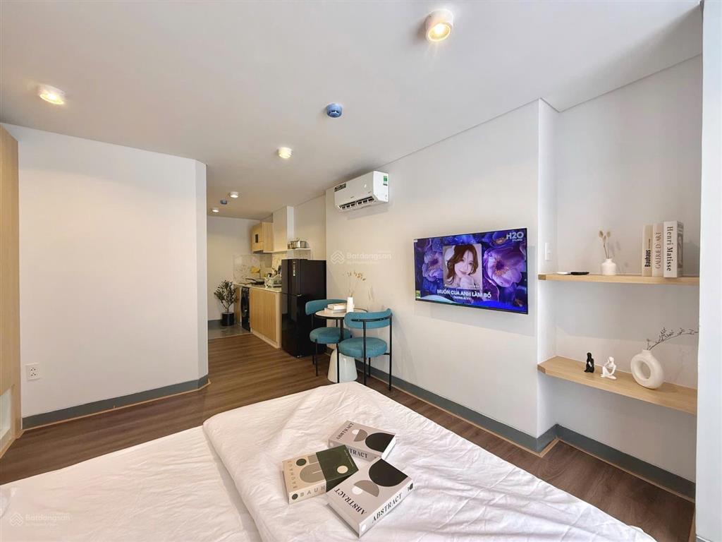 Cho thuê căn hộ studio ban công, máy giặt riêng đường bến vân đồn q4 gần cầu ông lãnh q1