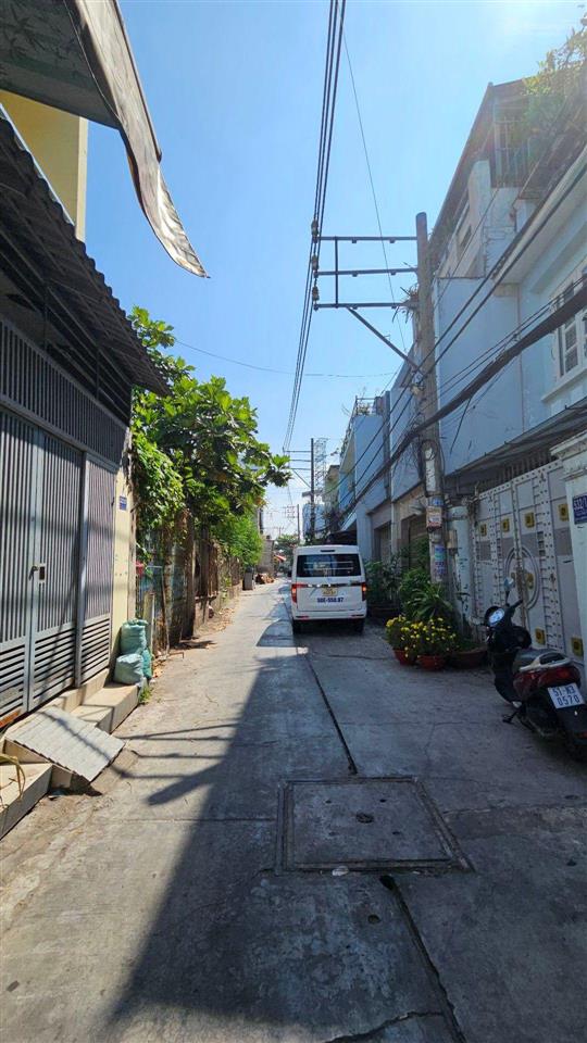 Bán đất tại kinh dương vương, giá tốt 5,6 tỷ, 94 m2, ngang 5m x 19m, hẻm xe hơi, bến xe miền tây