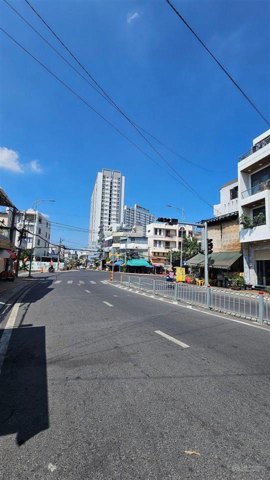 Bán đất tại kinh dương vương, giá tốt 5,6 tỷ, 94 m2, ngang 5m x 19m, hẻm xe hơi, bến xe miền tây