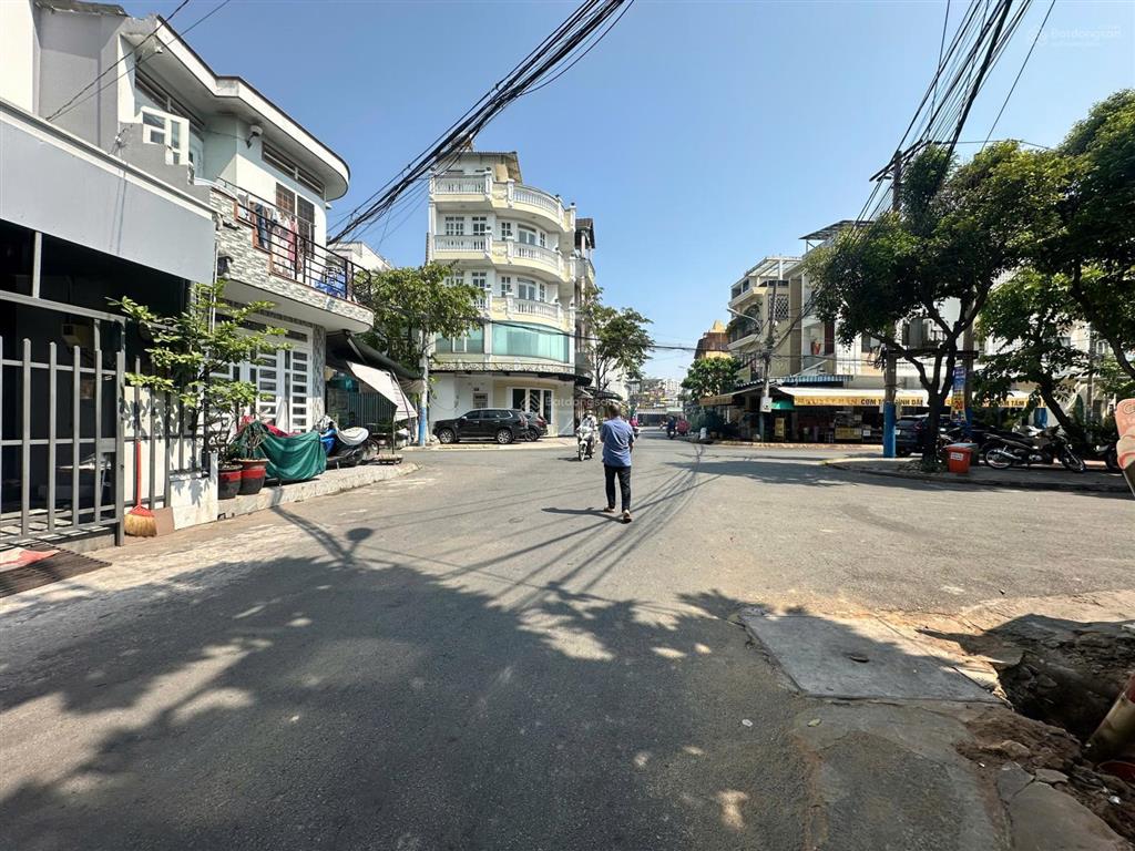 Mới kinh doanh ngay mtkd ngay the global city 68m2 4 tầng căn góc ngay công viên  phước bình