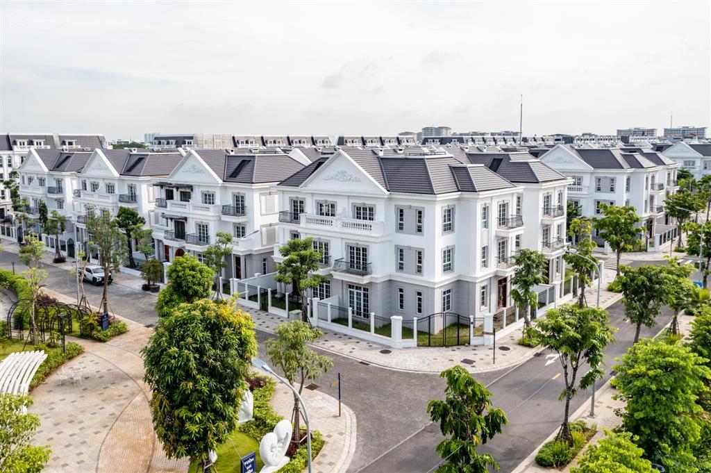 Bán liền kề áp góc  6pn, 6wc tại eurowindow twin parks, 16 tỷ, 75m2