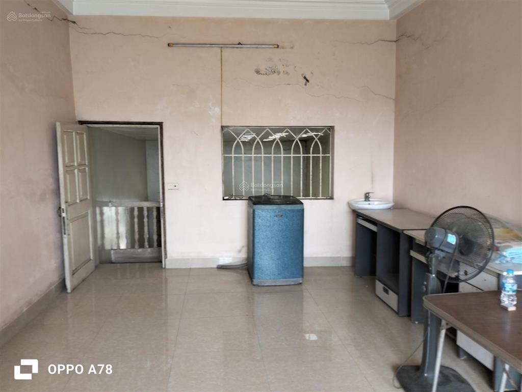 Cho thuê nhà mặt phố tại 83 thịnh liệt, 25 triệu, 200m2 đẹp, nhiều tiện ích chỉ với