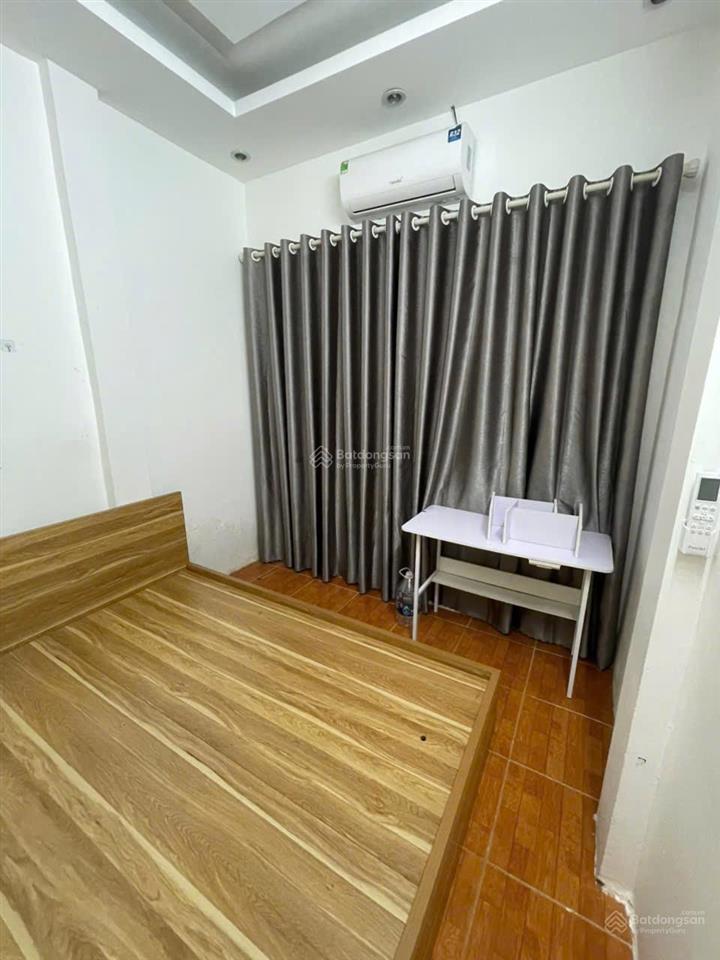 Cần cho thuê nhà riêng tại 225 lạc long quân
