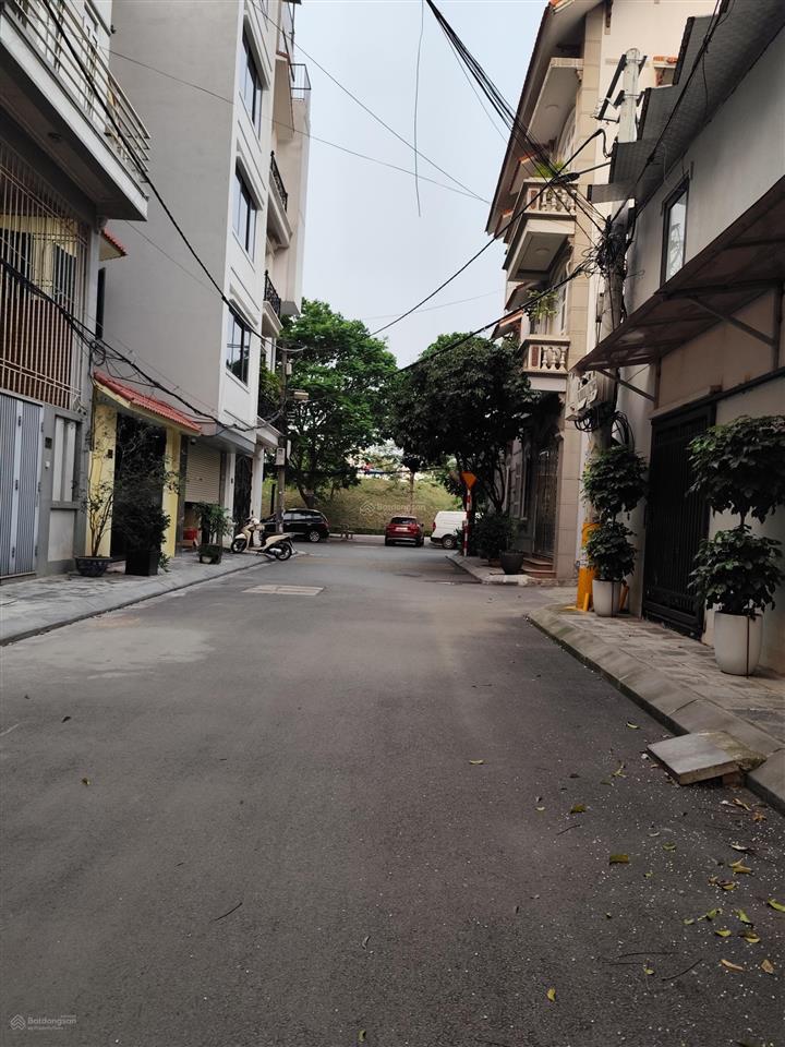 Bán nhà tái định cư ngọc thụy 80m², 4 tầng , mt 4,5m vỉa hè ôtô tránh giá 22,5 tỷ có tl .