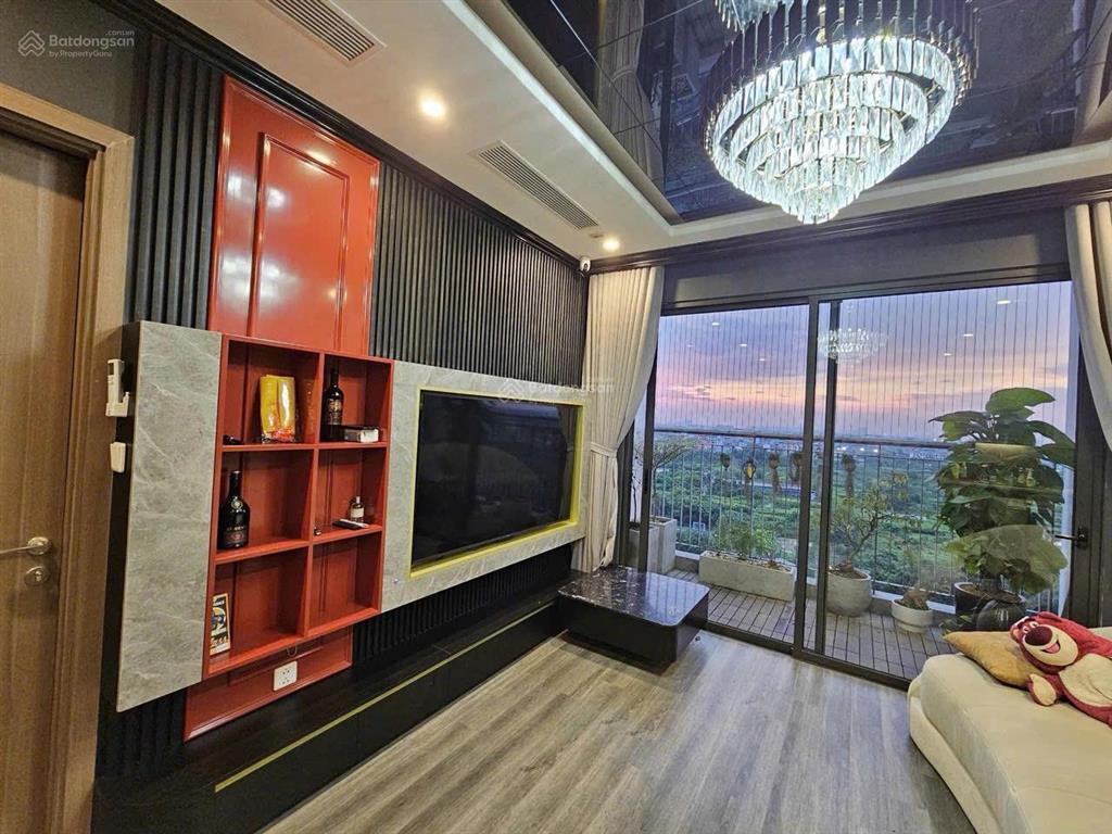 3ngủ+1 căn lớn nhất tại toà r102