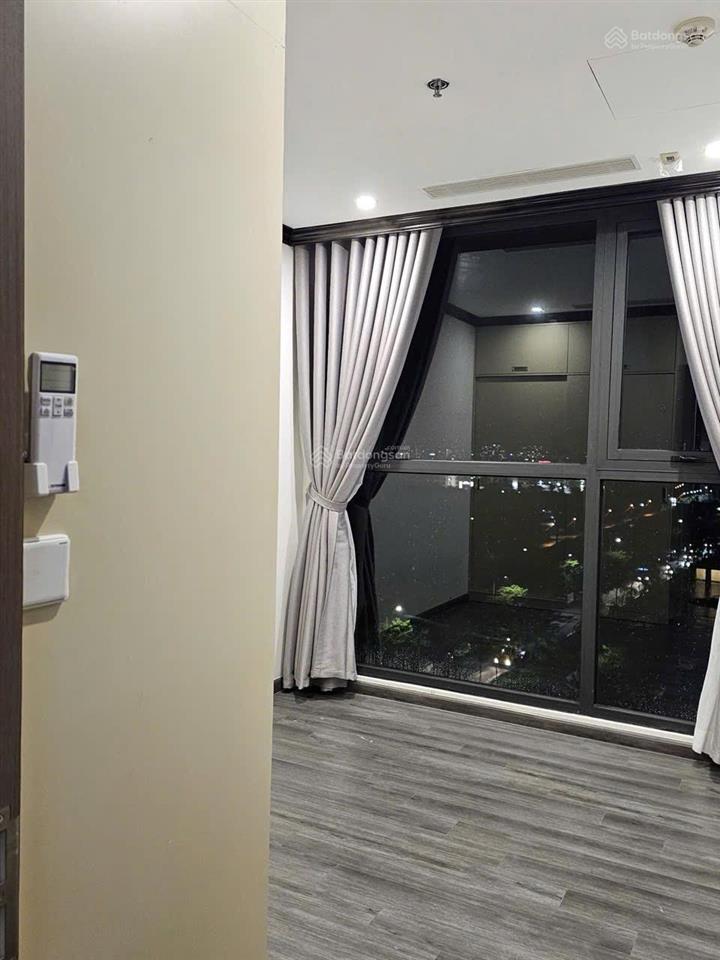 3ngủ+1 căn lớn nhất tại toà r102