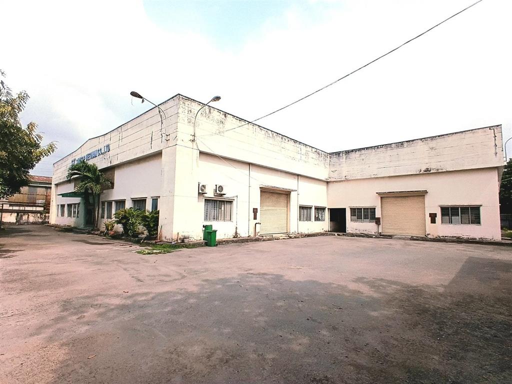 Bán đất quốc lộ 1a 4.032m²  đất công nghiệp có nhà xưởng  lô góc  quận 12  giá 300 tỷ