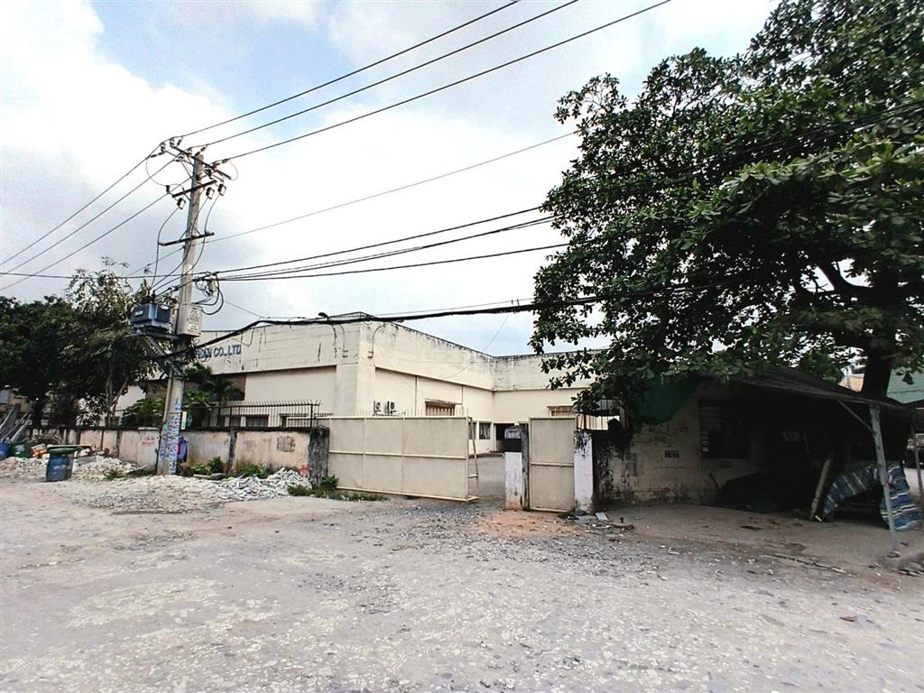 Bán đất quốc lộ 1a 4.032m²  đất công nghiệp có nhà xưởng  lô góc  quận 12  giá 300 tỷ
