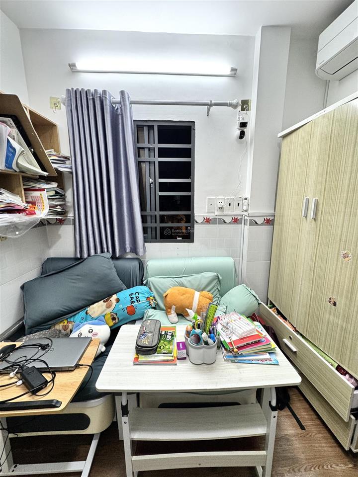 2.4 tỷ  dtsd 30m2  hẻm xe hơi 6m  thích quảng đức  3 tầng  2pn  mới đẹp  sổ hồng riêng