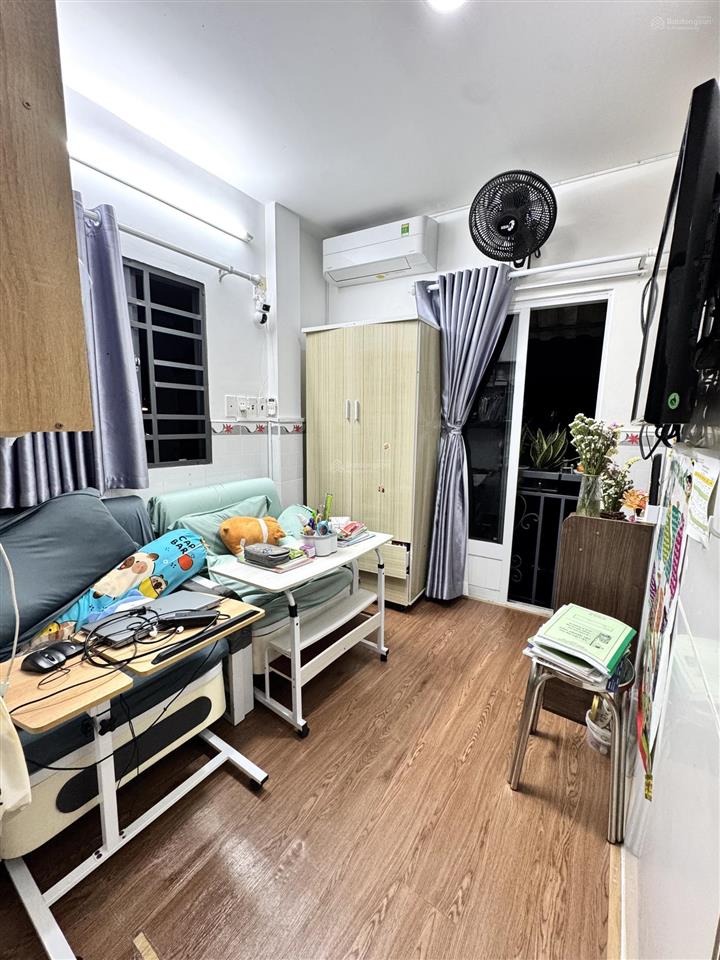 2.4 tỷ  dtsd 30m2  hẻm xe hơi 6m  thích quảng đức  3 tầng  2pn  mới đẹp  sổ hồng riêng