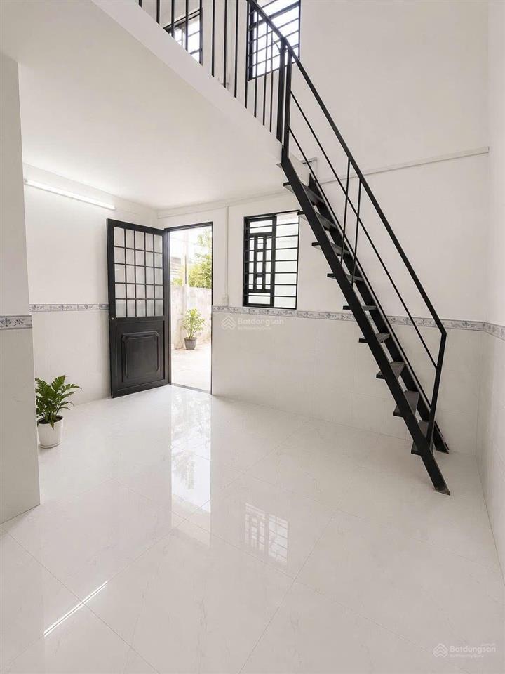 Cho thuê phòng trọ 1 trệt 1 lầu siêu rộng ngay bình trị đông