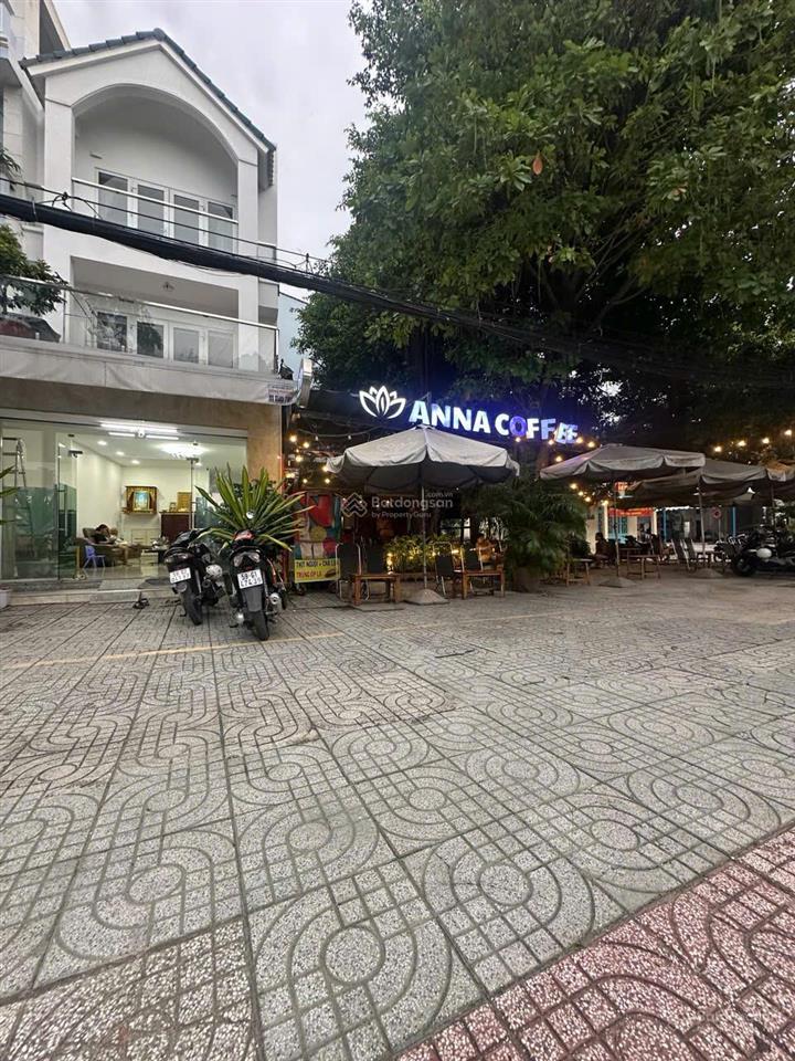 Bán nhà mặt tiền lê thị riêng, 3 lầu, đối diện ủy ban quận 12, lề đường siêu rộng để kinh doanh