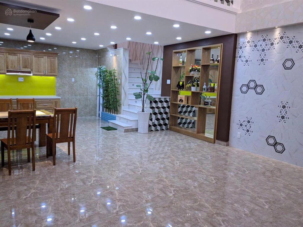 Xuất ngoại bán nhà mặt tiền lê thị riêng, 4 lầu mới ngay ubnd quận 12 cũ chỉ 8.6 tỷ
