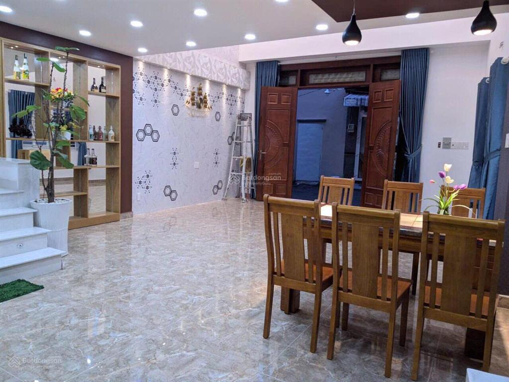 Xuất ngoại bán nhà mặt tiền lê thị riêng, 4 lầu mới ngay ubnd quận 12 cũ chỉ 8.6 tỷ