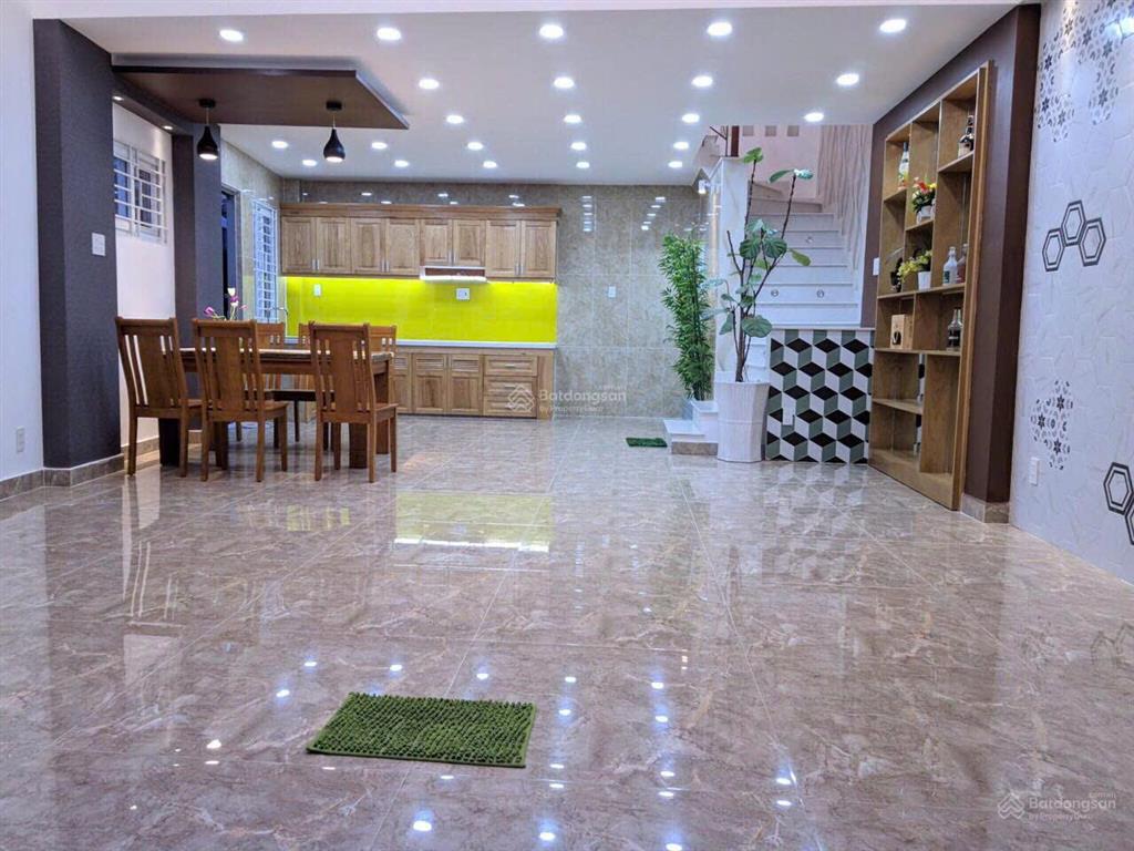 Xuất ngoại bán nhà mặt tiền lê thị riêng, 4 lầu mới ngay ubnd quận 12 cũ chỉ 8.6 tỷ