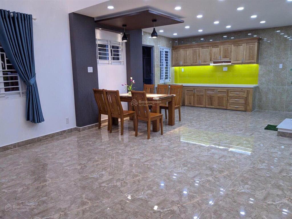 Xuất ngoại bán nhà mặt tiền lê thị riêng, 4 lầu mới ngay ubnd quận 12 cũ chỉ 8.6 tỷ