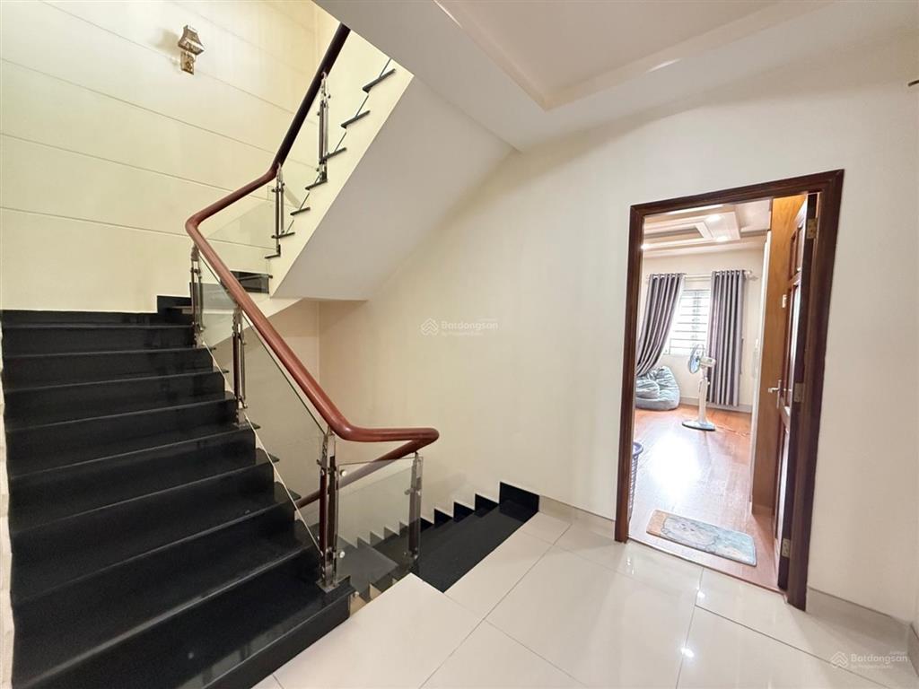 Bán nhà 3 lầu góc 2 mặt tiền đường nguyễn thị búp hiệp thành city 5,5x18 đối diện công viên