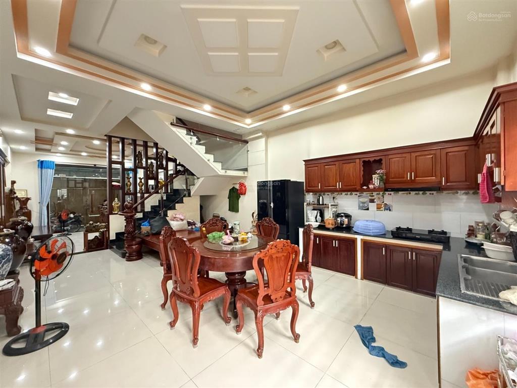 Bán nhà 3 lầu góc 2 mặt tiền đường nguyễn thị búp hiệp thành city 5,5x18 đối diện công viên