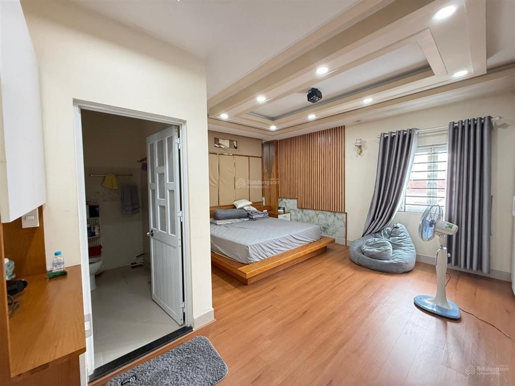 Bán nhà 3 lầu góc 2 mặt tiền đường nguyễn thị búp hiệp thành city 5,5x18 đối diện công viên
