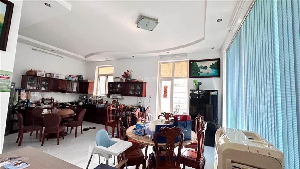 Siêu biệt thự cao cấp 12x20 4 lầu khu dân cư phú nhuận dành cho giới thượng lưu