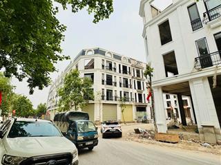 Bán gấp nr 130m2, 5pnbán gấp nr 130m2, 5pn, 5wc tại thị trấn bần yên nhân, hưng yên, giá chỉ 8,5 tỷ