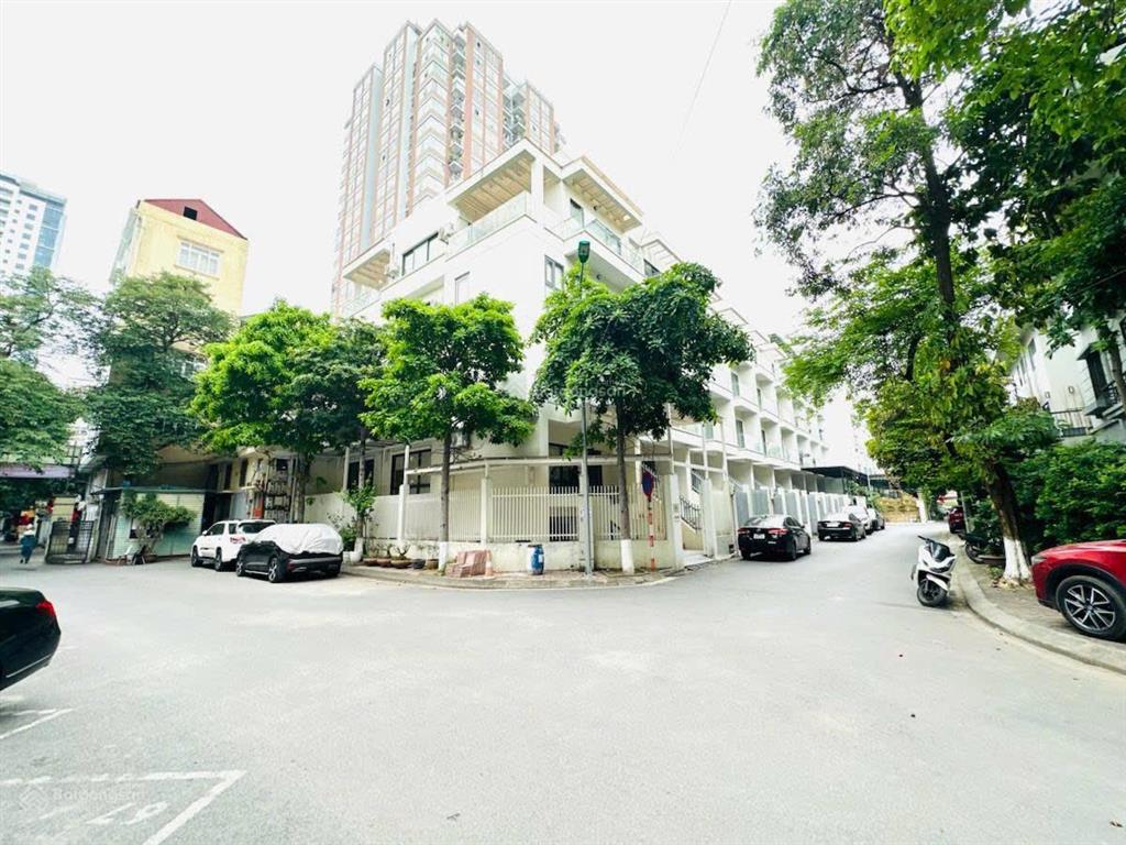 Bán liền kề kđt 54 hạ đình  156m2  mt 25m, giá 45 tỷ  thang máy  kinh doanh