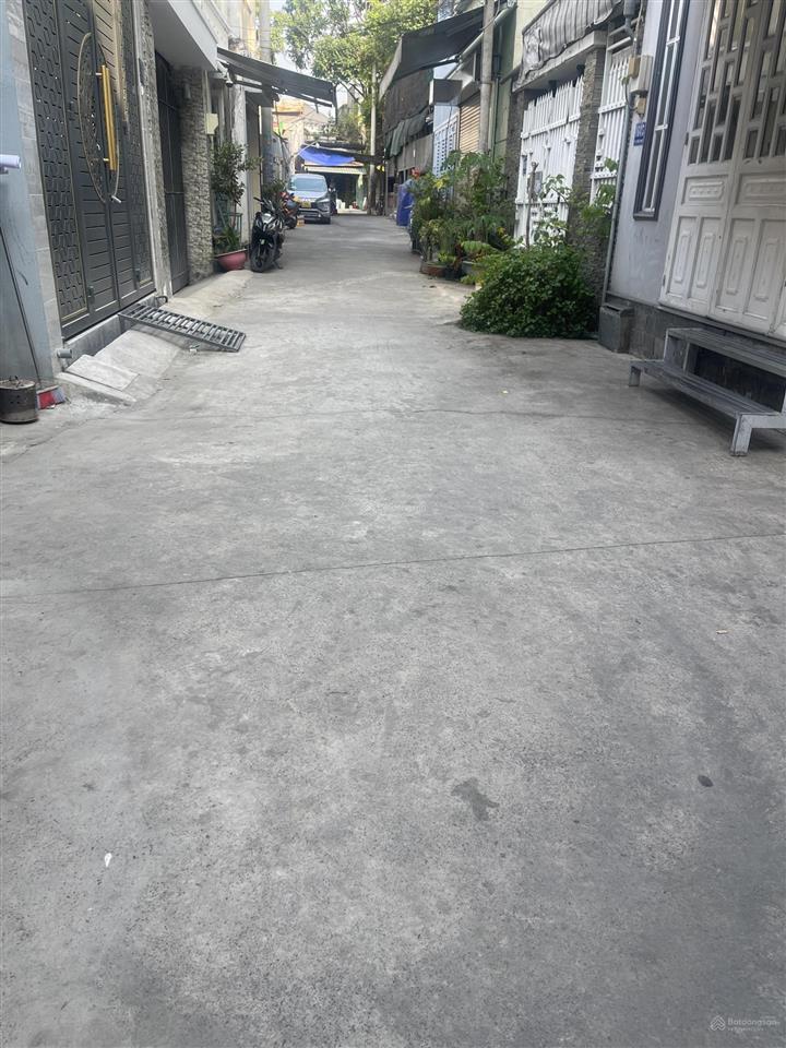 Nhà 3 tầng gara ô tô lô góc linh đông chỉ 6.5 tỷ sát phạm văn đồng kết nối nhanh, 20 đến sân