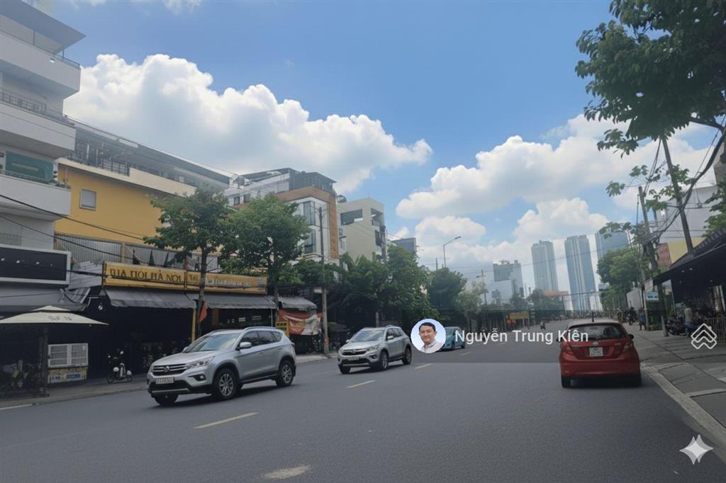 Bán nhà 2mt đường số  p. tân thuận  cách vincom q7 chỉ 200m