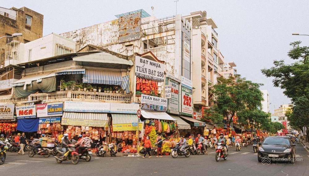 Cho thuê cửa hàng mặt tiền chợ tại khu chợ lớn