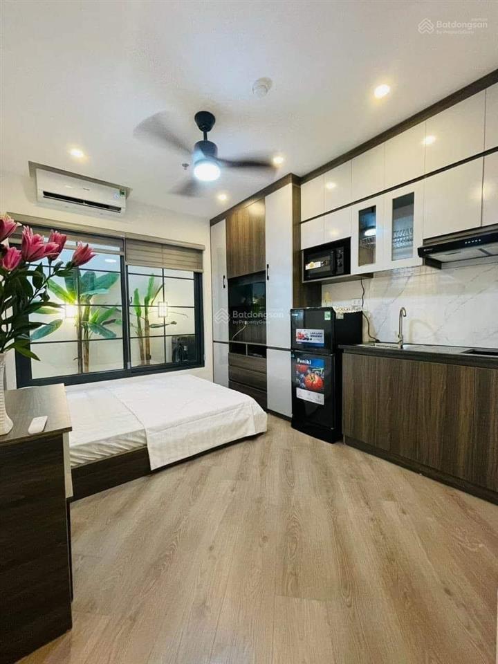 Bán căn hộ dịch vụ phố xuân thuỷ 91m2 23.5 tỷ xây mới 7 tầng thang máy, dòng tiền 1.8 tỷ/năm