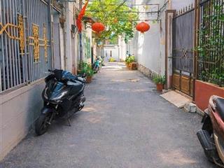 NHÀ ĐƯỜNG NÚI THÀNH – Sát Quảng trường 29/3 – Vào  ở luôn