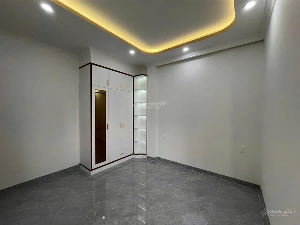 Nhà hẻm xe hơi 8 tỷ 51m² 3 tầng gần phạm văn đồng hiệp bình