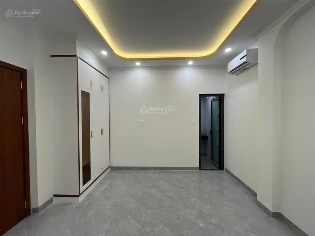 Nhà hẻm xe hơi 8 tỷ 51m² 3 tầng gần phạm văn đồng hiệp bình