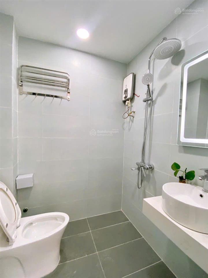 Bán nhà dtsd 60m2 4 tỷ 3 gần công viên gia định