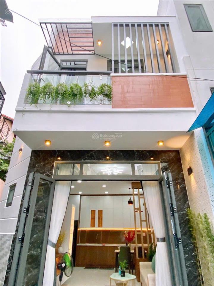 Bán nhà dtsd 60m2 4 tỷ 3 gần công viên gia định