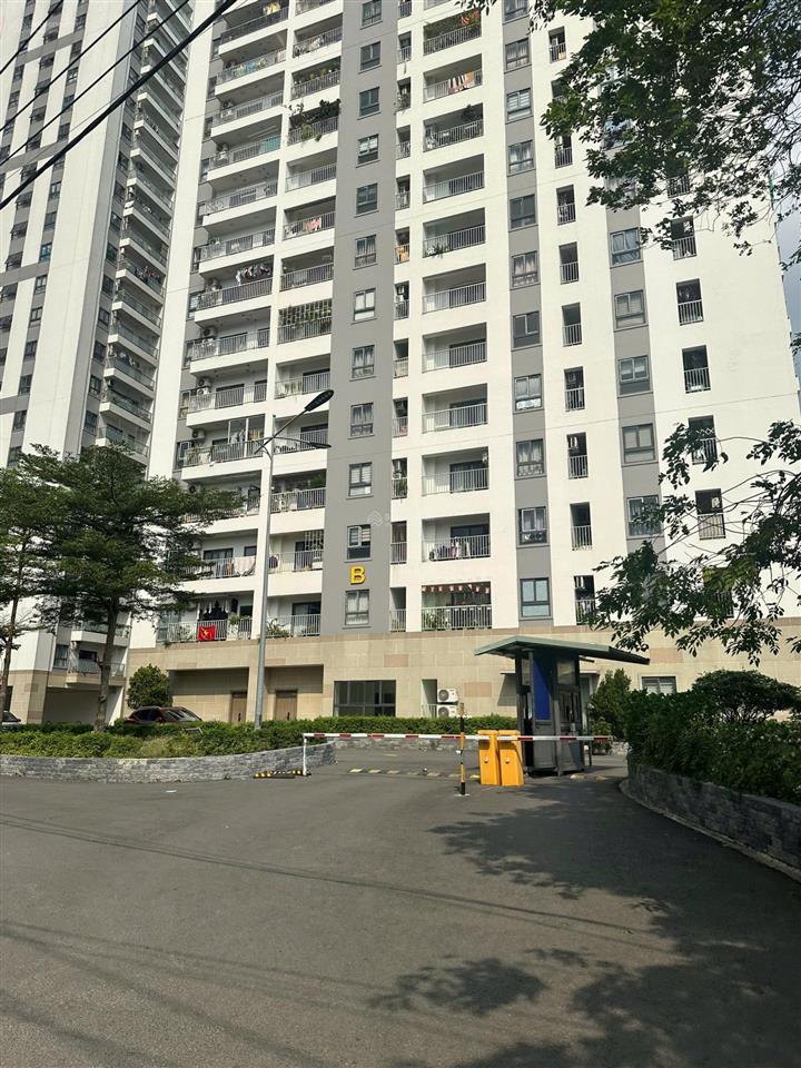 Chung cư hòa bình đường bình hòa 13 thuận an có sổ 2pn giá 1 tỷ 950 tl
