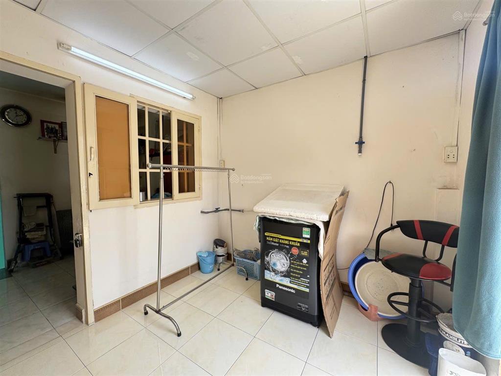 Bán nhà 4 tầng 5.1 tỷ hẻm sạch cách vài căn ra mặt tiền đường tăng bạch hổ
