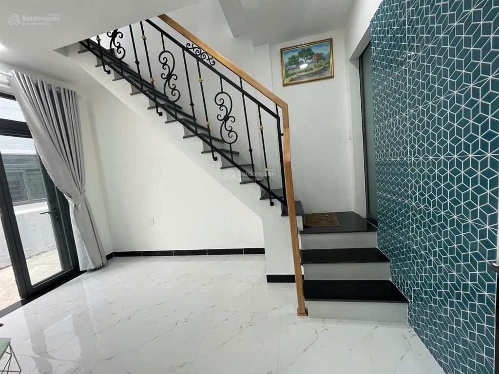 Căn góc 2 mặt hẻm dương quảng hàm, gần emart 4 tỷ 650 tl