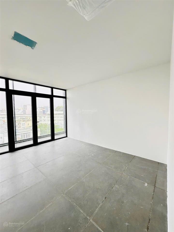 Cho thuê tòa nhà 8 tầng dt 5x20 mt nguyễn thông thích hợp làm phòng khám, spa, văn phòng công ty