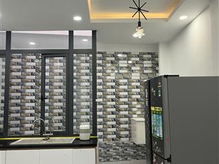 Cho thuê nhà nguyên căn hẻm xe hơi đường bạch đằng gần chợ baf chiểu 27 triệu/tháng