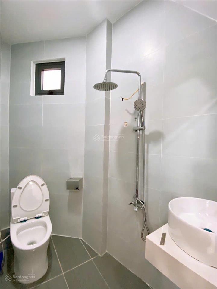 Cho thuê 14 triệu ngay gần cây xăng nguyễn kiệm và nguyễn văn công