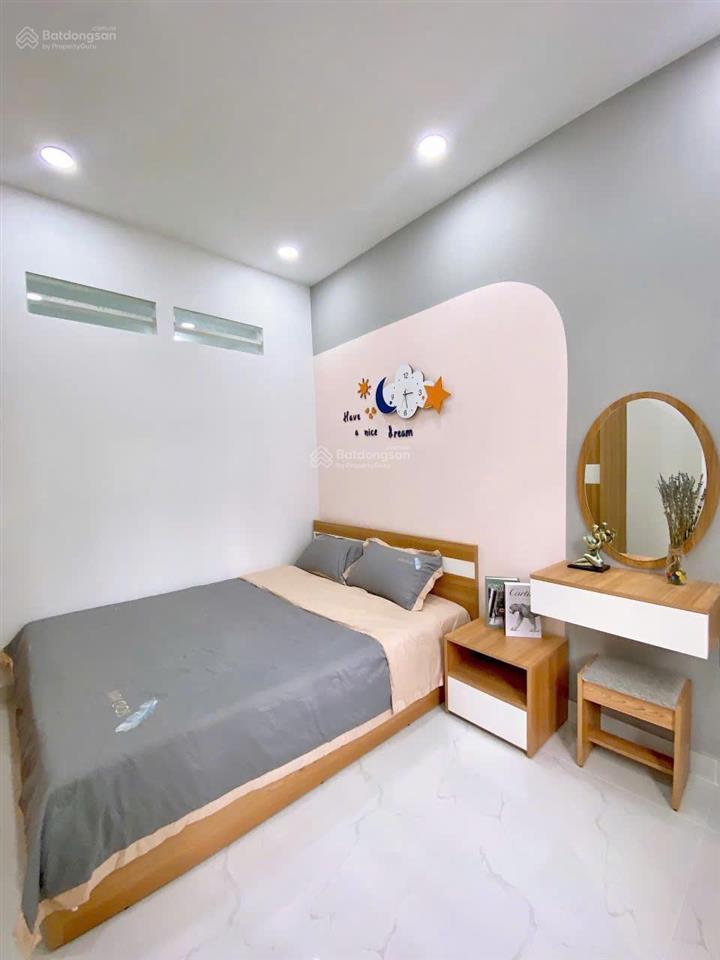 Cho thuê 14 triệu ngay gần cây xăng nguyễn kiệm và nguyễn văn công