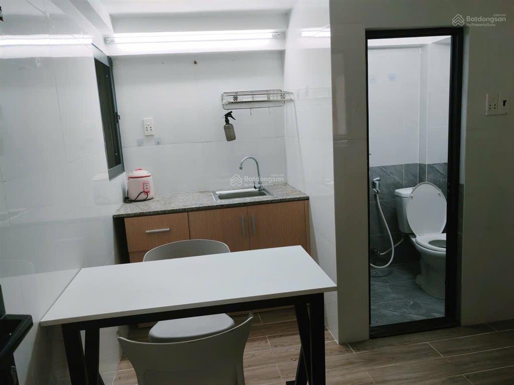 Căn hộ dịch vụ ngay nguyễn văn đậu giá 4,2 triệu