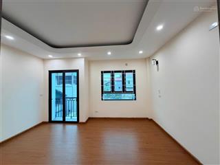 Nhà đẹp 5 tầng, 5 tỉ hơn, ô tô đỗ cửa, gần cầu thành trì, giáp hải, cửa ngõ kết nối với ecopark,